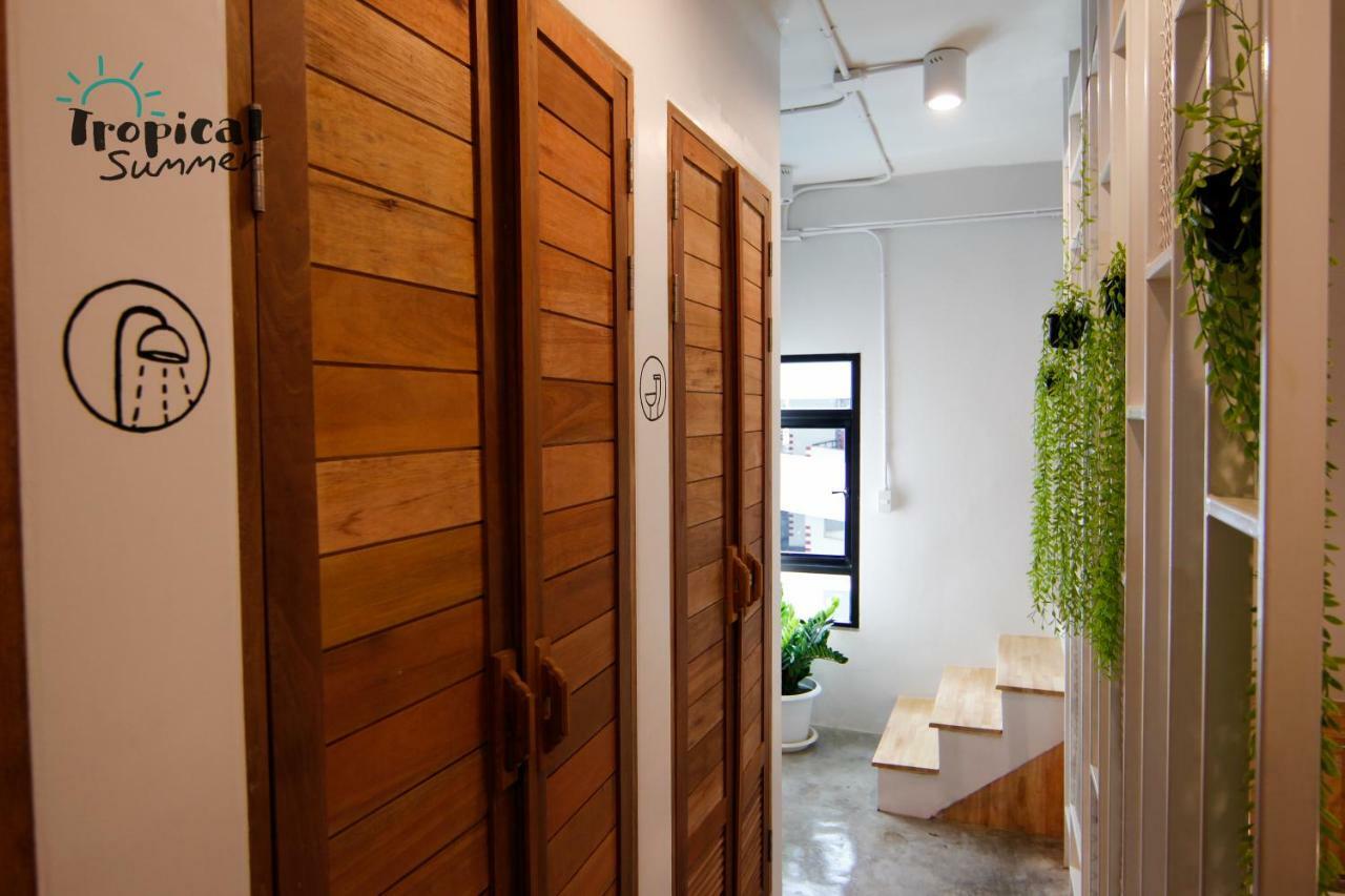 Tropical Summer Hostel Bangkok Dış mekan fotoğraf