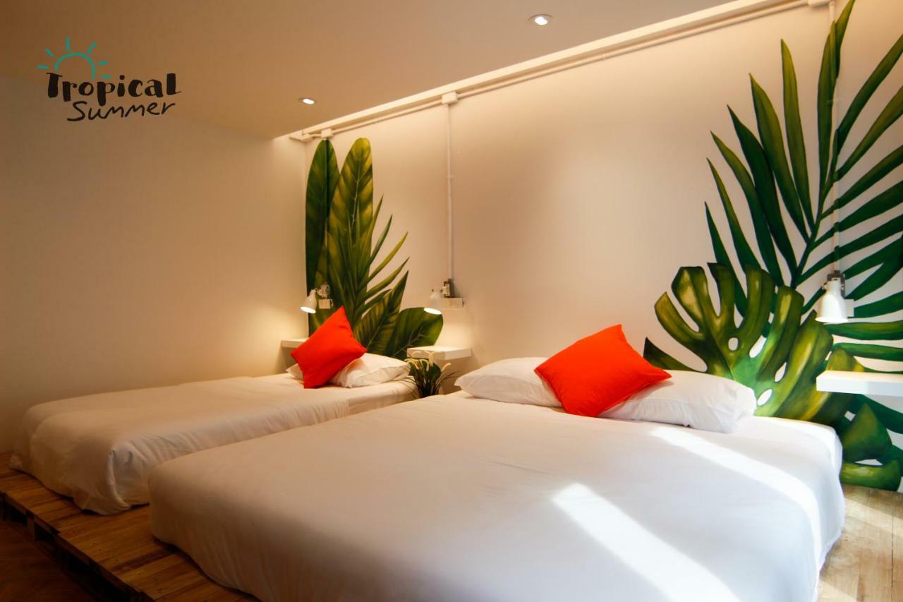 Tropical Summer Hostel Bangkok Dış mekan fotoğraf